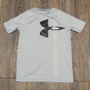 Under armour tshirt